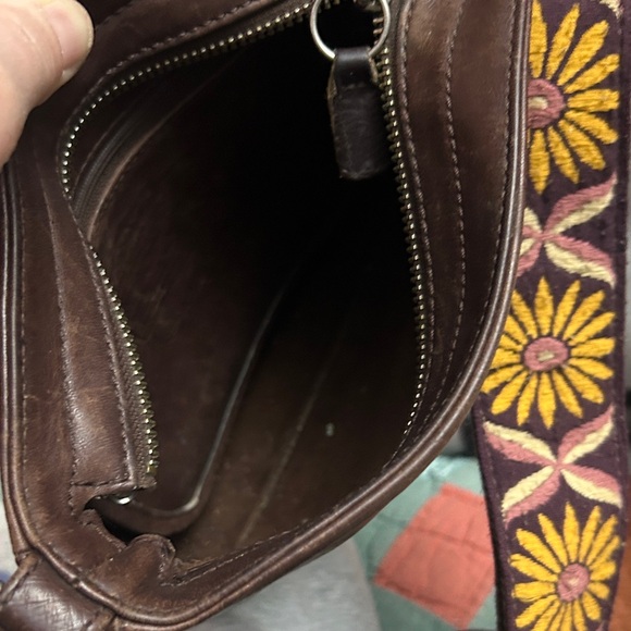 Vintage Coach Brown Leather Bag - Picture 3 of 7